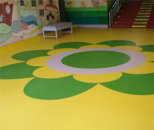 幼兒園橡膠地板有沒有毒？對孩子有害嗎？